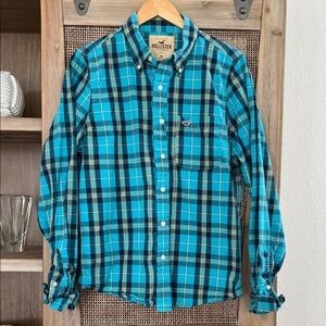 Hollister Men's Teal and Navy Blue Plaid Button down Shirt